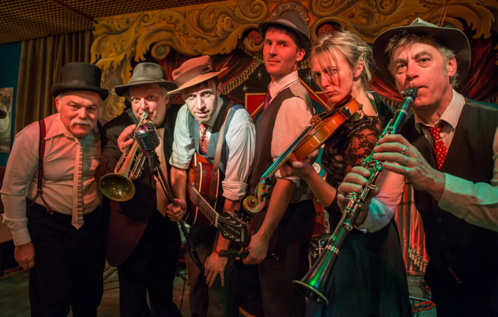 Skedaddle! at the Lucky Seven Club.